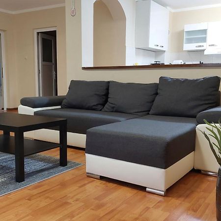 Casa Mario Appartement Oradea Buitenkant foto
