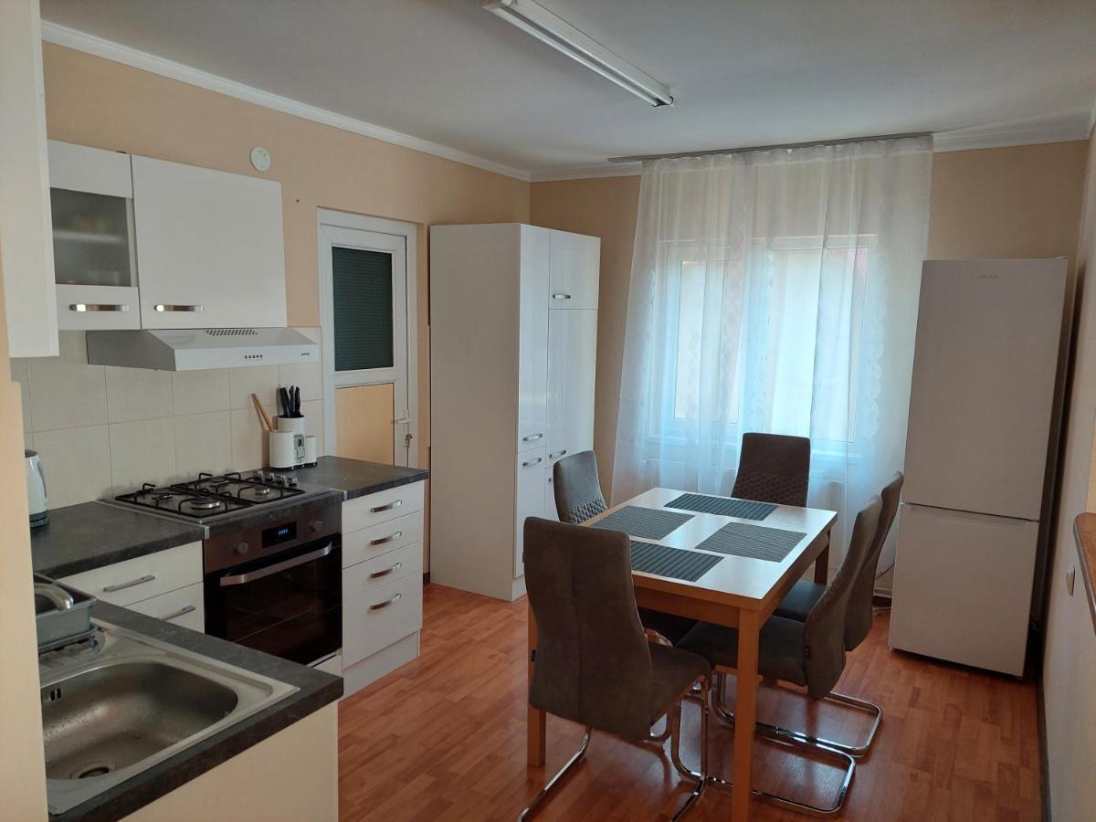 Casa Mario Appartement Oradea Buitenkant foto