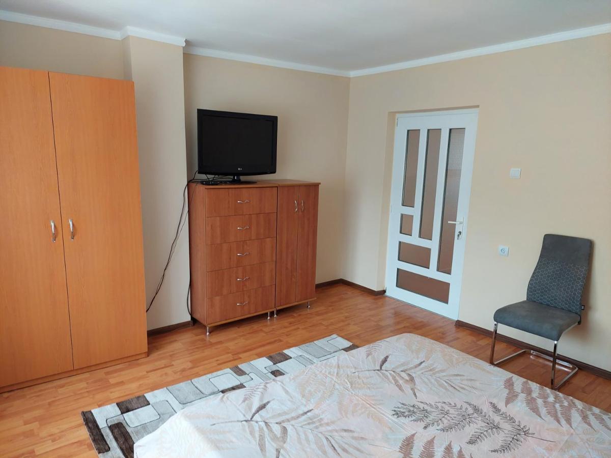 Casa Mario Appartement Oradea Buitenkant foto